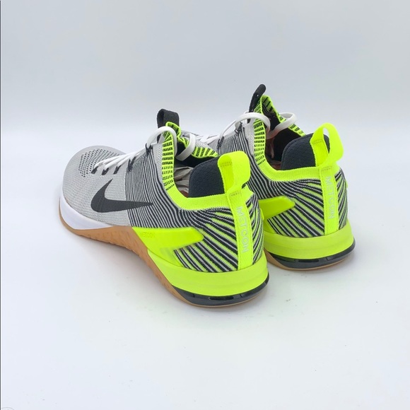 nike women's metcon dsx flyknit 2 training shoes